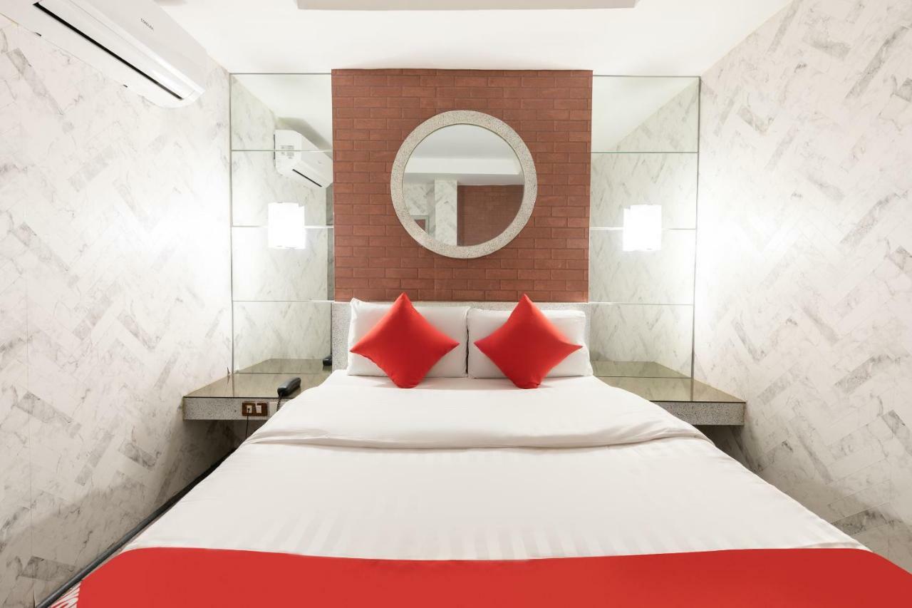 Oyo 191 Paradise Apartelle Hotell Manila Exteriör bild